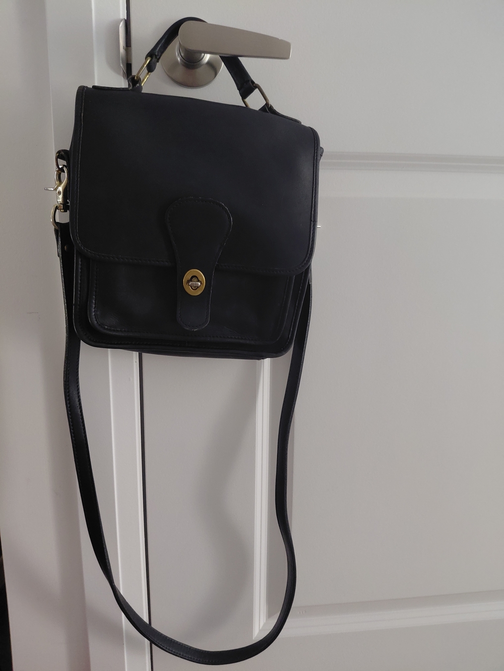 Coach Station Bag Black Leather Crossbody with Gold Turnlock